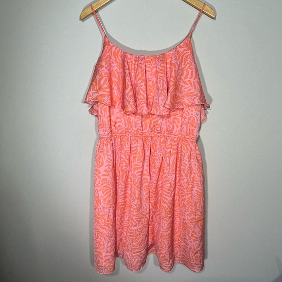 Lilly Pulitzer Vibrant Coral and Pink Dress with Giraffe & Leaf Design - Picture 1 of 13